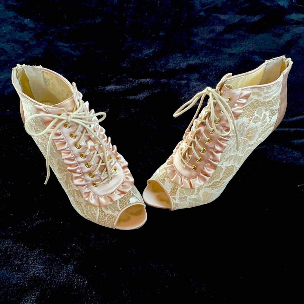 Betsy Johnson Nude Heels